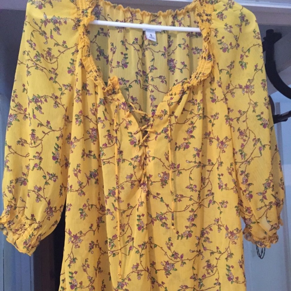 Old Navy Yellow Floral Spring 3/4 Sleeve Top